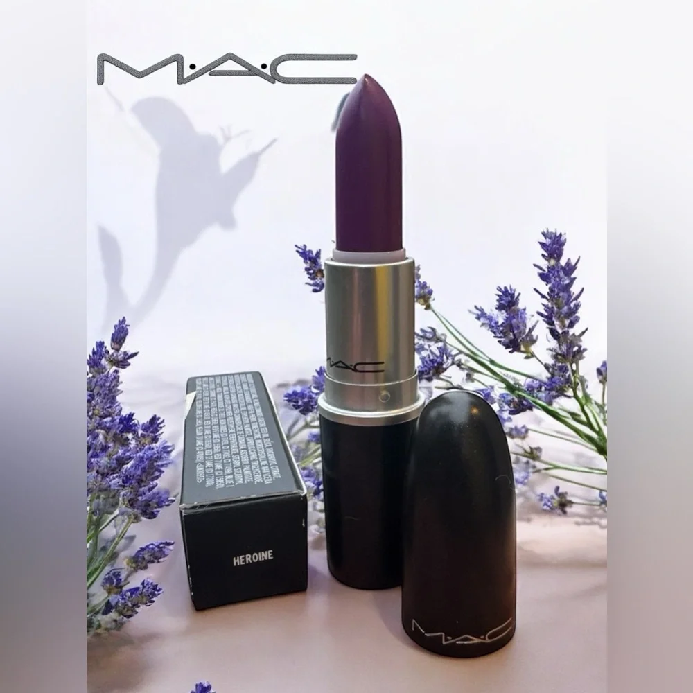 MAC HEROINE Matte Lipstick. NEW IN BOX.
